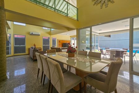 Casa para alugar com 480m², 5 quartos e 4 vagas Casa para alugar com 480m², 5 quartos e 4 vagasSala