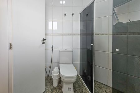 Casa para alugar com 480m², 5 quartos e 4 vagas Casa para alugar com 480m², 5 quartos e 4 vagasBanheiro da Suíte 1
