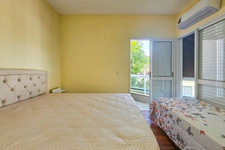 Casa para alugar com 480m², 5 quartos e 4 vagas Casa para alugar com 480m², 5 quartos e 4 vagasSuíte 1
