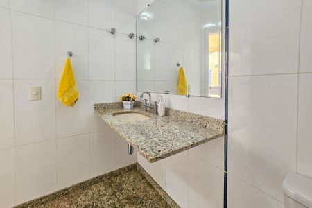 Casa para alugar com 480m², 5 quartos e 4 vagas Casa para alugar com 480m², 5 quartos e 4 vagasLavabo