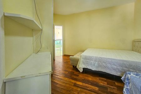 Casa para alugar com 480m², 5 quartos e 4 vagas Casa para alugar com 480m², 5 quartos e 4 vagasSuíte 2