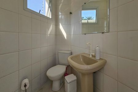 Casa para alugar com 480m², 5 quartos e 4 vagas Casa para alugar com 480m², 5 quartos e 4 vagasBanheiro Social