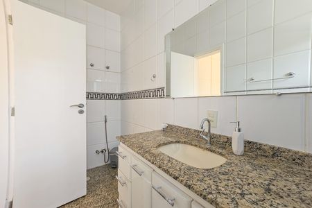 Casa para alugar com 480m², 5 quartos e 4 vagas Casa para alugar com 480m², 5 quartos e 4 vagasBanheiro da Suíte 3