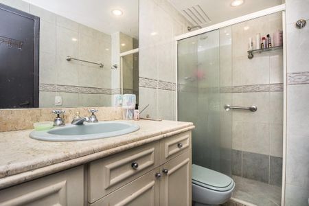 Casa à venda com 340m², 4 quartos e 2 vagas