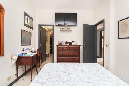 Casa à venda com 340m², 4 quartos e 2 vagas