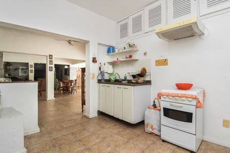 Casa à venda com 340m², 4 quartos e 2 vagas