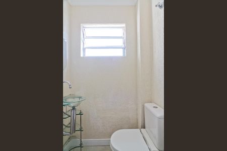 Casa à venda com 209m², 3 quartos e 3 vagasLavabo