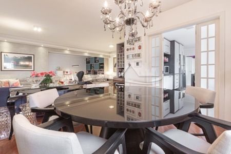 Apartamento à venda com 3 quartos, 184m² em Aclimação, São Paulo