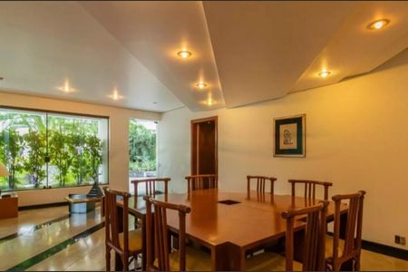 Apartamento à venda com 3 quartos, 184m² em Aclimação, São Paulo