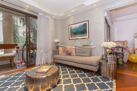 Apartamento à venda com 3 quartos, 184m² em Aclimação, São Paulo