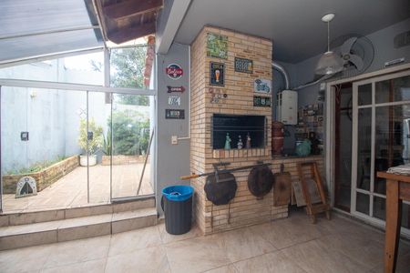 Casa à venda com 196m², 3 quartos e 3 vagasÁrea comum - Churrasqueira