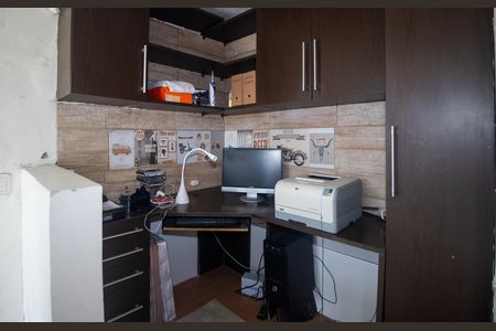 Casa à venda com 196m², 3 quartos e 3 vagasEscritório