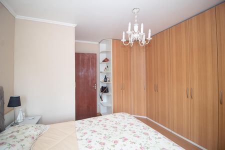 Casa à venda com 196m², 3 quartos e 3 vagasSuite