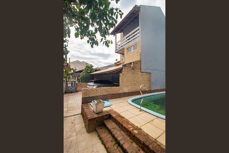 Casa à venda com 196m², 3 quartos e 3 vagasFachada