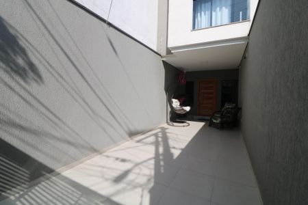 Casa à venda com 100m², 3 quartos e 2 vagasGaragem