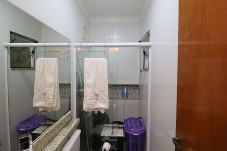 Casa à venda com 100m², 3 quartos e 2 vagasBanheiro da Suíte 2