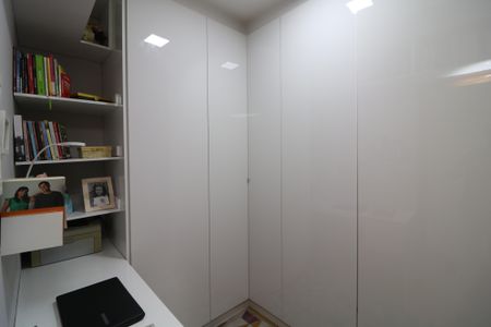 Casa à venda com 100m², 3 quartos e 2 vagasSuíte 2