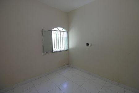 Casa para alugar com 99m², 2 quartos e sem vagaQuarto