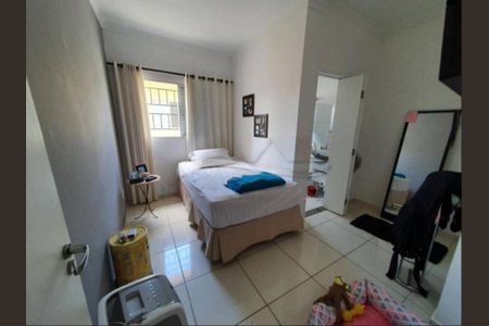Casa à venda com 3 quartos, 210m² em Cambuci, São Paulo