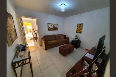 Casa à venda com 3 quartos, 210m² em Cambuci, São Paulo