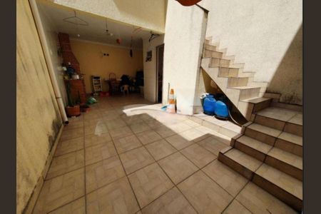 Casa à venda com 3 quartos, 210m² em Cambuci, São Paulo