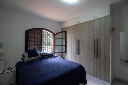 Casa à venda com 169m², 3 quartos e 2 vagas Casa à venda com 169m², 3 quartos e 2 vagasQuarto 2