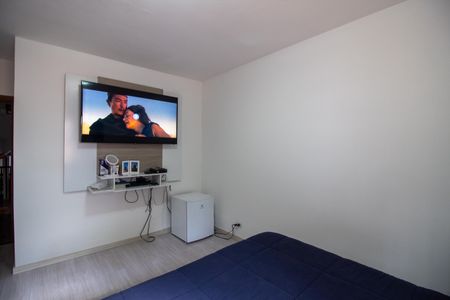 Casa à venda com 169m², 3 quartos e 2 vagas Casa à venda com 169m², 3 quartos e 2 vagasQuarto 2