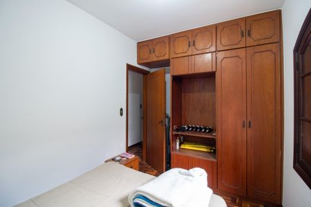 Casa à venda com 169m², 3 quartos e 2 vagas Casa à venda com 169m², 3 quartos e 2 vagasQuarto 1