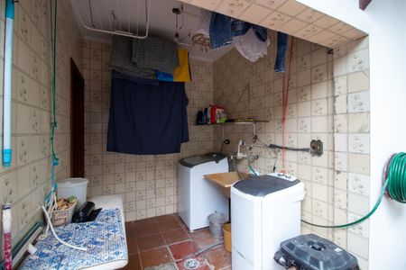 Casa à venda com 169m², 3 quartos e 2 vagas Casa à venda com 169m², 3 quartos e 2 vagasÁrea de Serviço