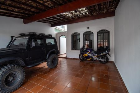 Casa à venda com 169m², 3 quartos e 2 vagas Casa à venda com 169m², 3 quartos e 2 vagasGaragem