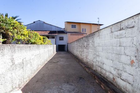 Casa para alugar com 450m², 2 quartos e 5 vagas Casa para alugar com 450m², 2 quartos e 5 vagasGaragem