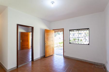 Casa para alugar com 450m², 2 quartos e 5 vagas Casa para alugar com 450m², 2 quartos e 5 vagasSala