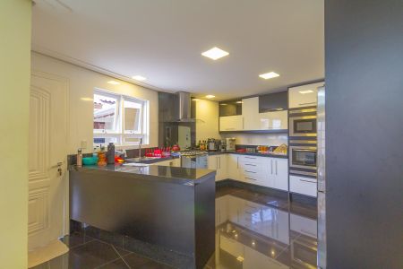 Casa à venda com 327m², 3 quartos e sem vagaCozinha