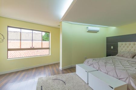 Casa à venda com 327m², 3 quartos e sem vagaSuíte