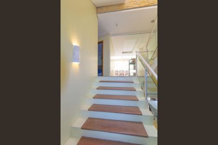 Casa à venda com 327m², 3 quartos e sem vagaEscada