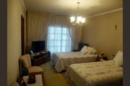 Casa à venda com 230m², 3 quartos e 3 vagas