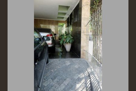 Casa à venda com 230m², 3 quartos e 3 vagas