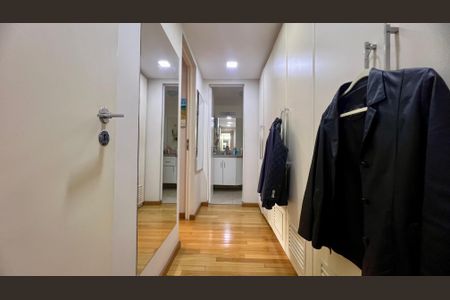 Apartamento para alugar com 117m², 3 quartos e 2 vagasCloset da suíte