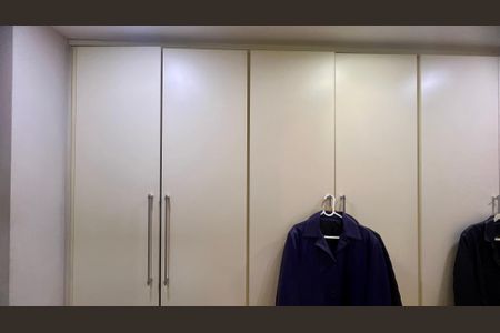 Apartamento para alugar com 117m², 3 quartos e 2 vagasCloset da suíte
