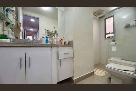 Apartamento para alugar com 117m², 3 quartos e 2 vagasBanheiro da Suíte