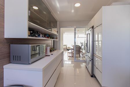 Apartamento à venda com 335m², 3 quartos e 4 vagasCozinha