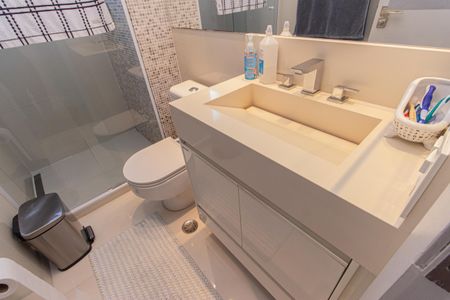Apartamento à venda com 335m², 3 quartos e 4 vagasBanheiro da Suíte 1