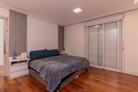 Apartamento à venda com 335m², 3 quartos e 4 vagasSuíte 3