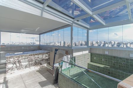 Apartamento à venda com 335m², 3 quartos e 4 vagasCobertura