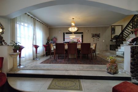 Casa à venda com 450m², 3 quartos e 3 vagasSala 1