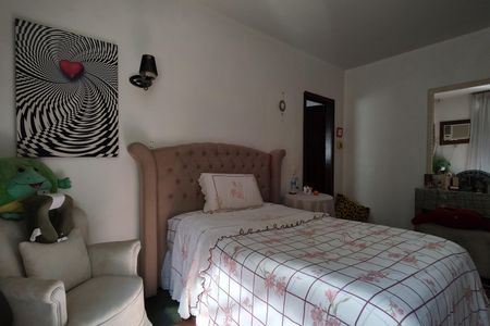 Casa à venda com 450m², 3 quartos e 3 vagasSuíte