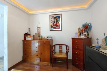 Casa à venda com 450m², 3 quartos e 3 vagasEscritório