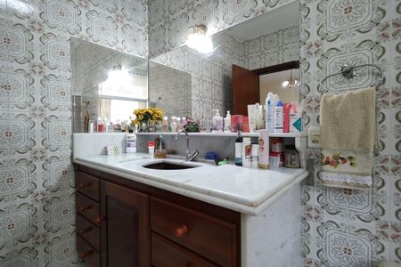 Casa à venda com 450m², 3 quartos e 3 vagasBanheiro Social 2