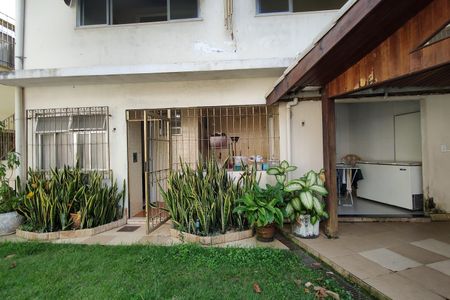 Casa à venda com 450m², 3 quartos e 3 vagasÁrea de Serviço