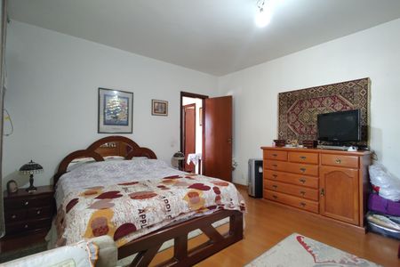 Casa à venda com 450m², 3 quartos e 3 vagasQuarto 1- Armários